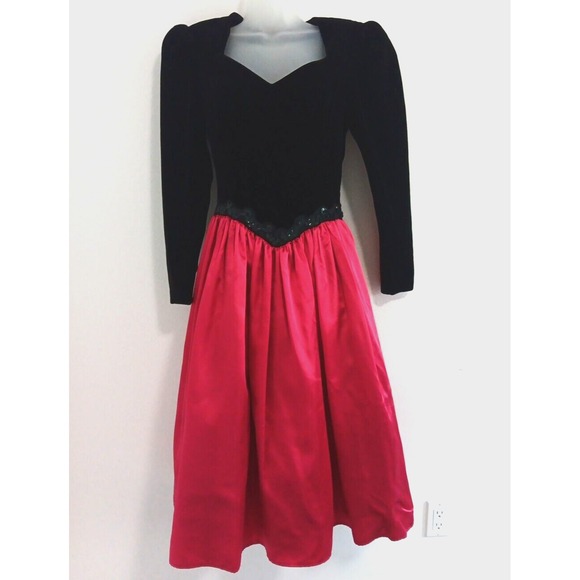 Scott McClintock Dresses & Skirts - VTG Velvet Satin Dress Gown Size 6 Red Black Velvet 80's Rock Vampire Goth Retro